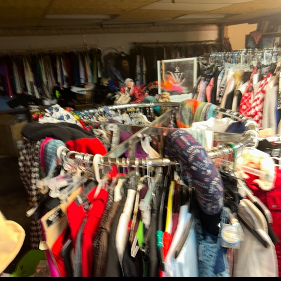 NEW with Tags - Women’s Mixed Sizes - Live Show FRIDAY Night 8:30 pm - Picture 3 of 3